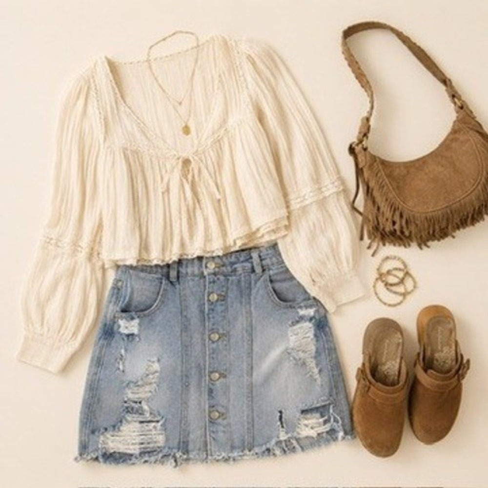 Free People Distressed Denim Mini Skirt Light Wash Button Front Size 4